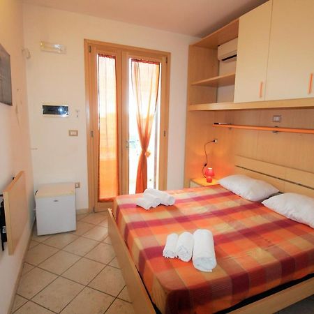 B&B Scoglio Di Pirro Climatizzato A 150 M Dalle Spiagge Salentine Torre San Giovanni Ugento Ngoại thất bức ảnh