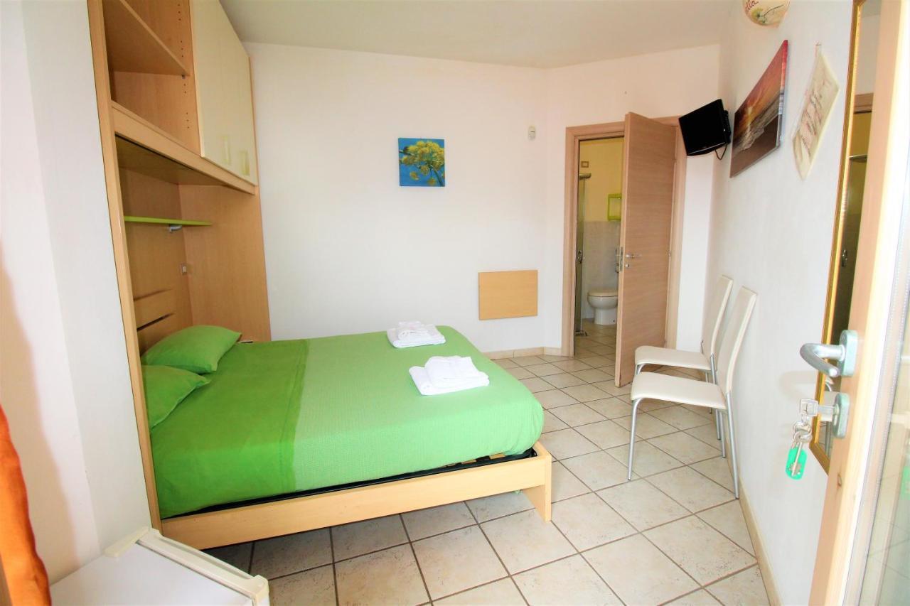 B&B Scoglio Di Pirro Climatizzato A 150 M Dalle Spiagge Salentine Torre San Giovanni Ugento Ngoại thất bức ảnh